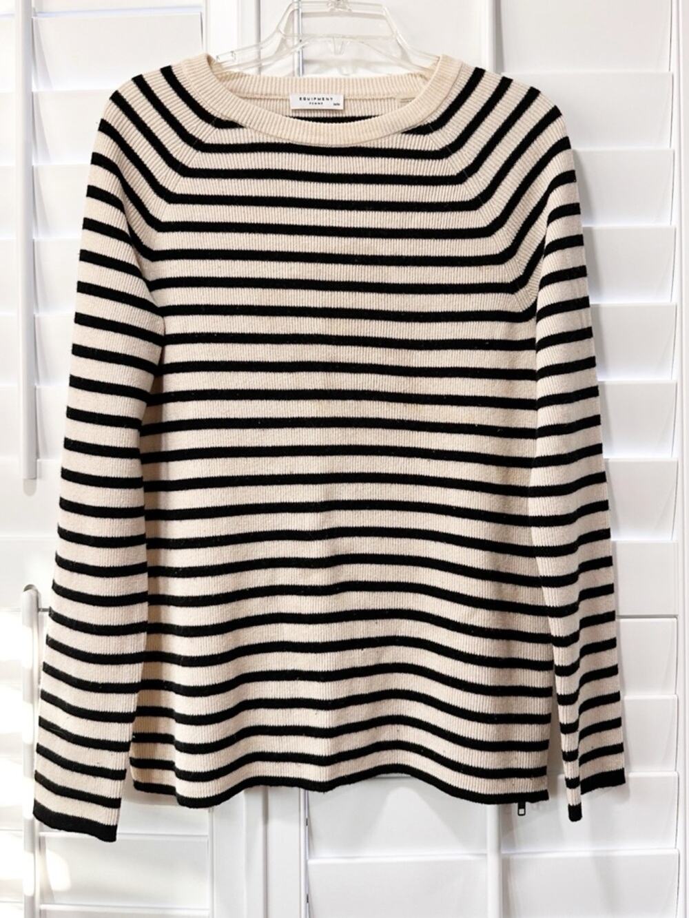Equipment Femme Striped Sweater Cream Black Wool Blend Side Zip Size M Crew Neck